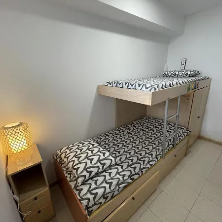 Appartement La Pineda Holiday Apartment *